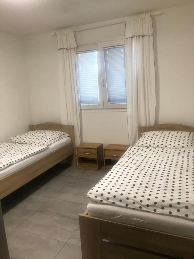 Penzion - Vila Veri 1 オストラヴァ エクステリア 写真