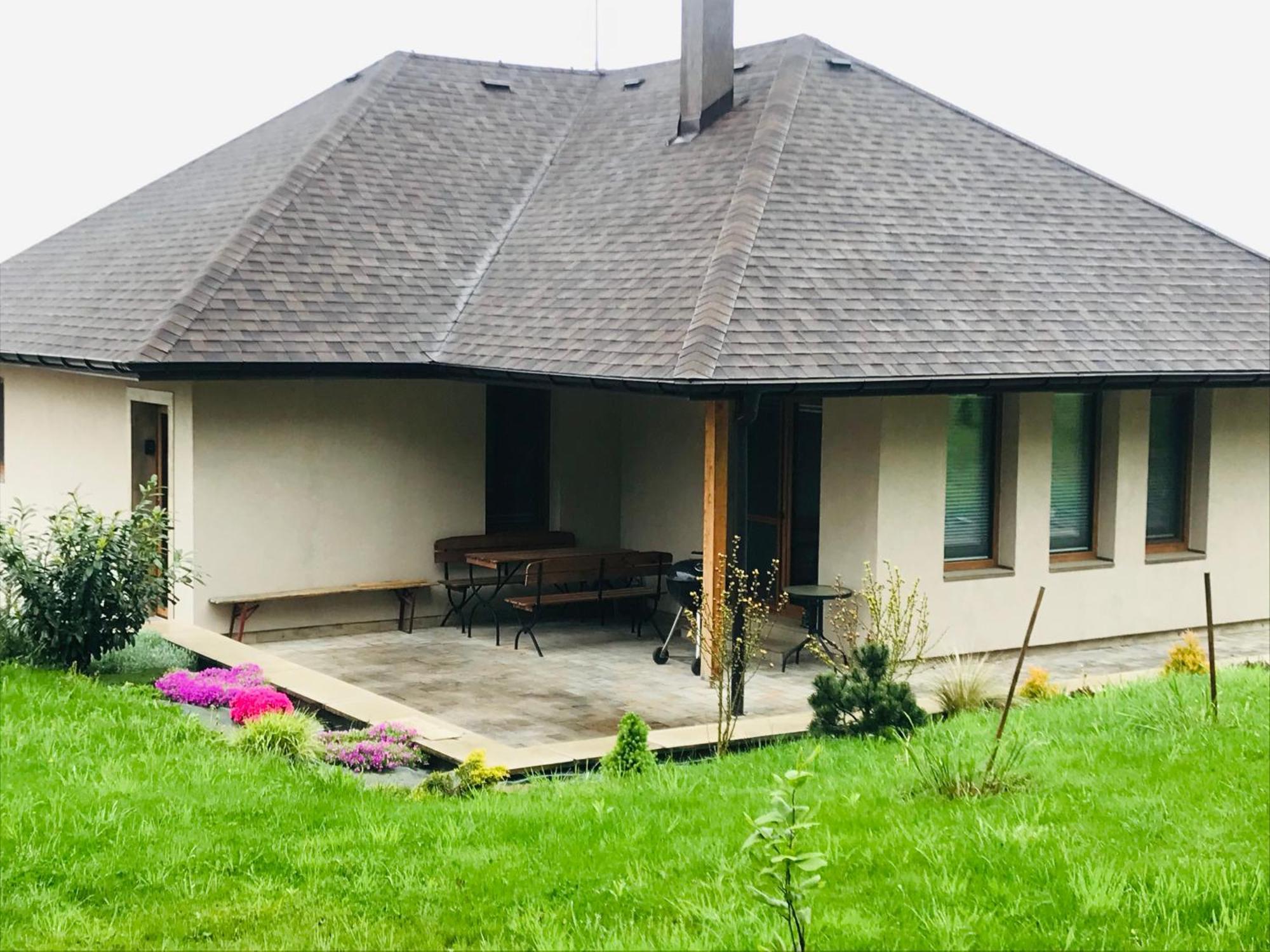 Penzion - Vila Veri 1 オストラヴァ エクステリア 写真